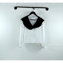 블링 실켓 프릴 배색 세라카라 숏블라우스 더블진주 오피스