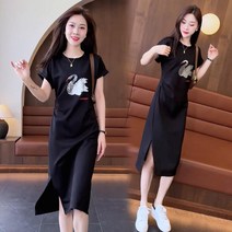 키작녀원피스 슬릿 드레스는 배를 가리고 작은 사람은 외국 스타일과 키 작은 여자와 함께 입는다.올해 유행하는 스커트 트렌드.