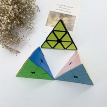 MoYu 피라밍크스 큐브 Pyraminx 루빅스 선수용 스피드 큐브 삼각 특수큐브 IQ 창의력 퍼즐/MoYu 피라밍크스 큐브 10개이상 구매시 마론 8색펜 1개 증정, 블랙