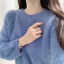 제니블 털빠짐없는 부들 겨울 앙고라 모헤어 깃털 라운드넥 페이크퍼 니트 퍼니트