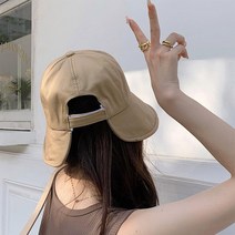 데일리룩 코디 여자 버킷햇 와이드챙 캠핑 산책 여성 벙거지모자