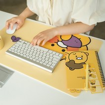 고구마 러버 춘식 데스크 매트 장패드 책상소품 데코