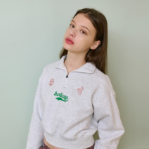 샐러드볼즈 HOLIDAY CROP HALF ZIPUP SWEATSHIRT MELNAGE