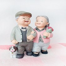 노부부 인테리어 소품 가정의 달 부모님 선물 장식소품 장식인형, 팔짱