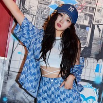 MLB 여성 큐브 모노그램 프린트 데님 반팔 셔츠 NY L.SKY BLUE 262705