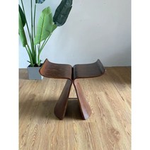 스툴 우드스툴 통나무스툴 내추럴컨셉 디자인원목체어 의자 리본 사각 현관원형 피톤치드 원목의자 버터플라이 나비의자 인테리어 히노끼 벤치편백나무 카페 고재 통나무 펜션 미니스툴, 호두