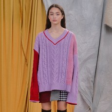 아이아이 여성용 HEART CABLE COLOR COMBINATION KNIT TOP