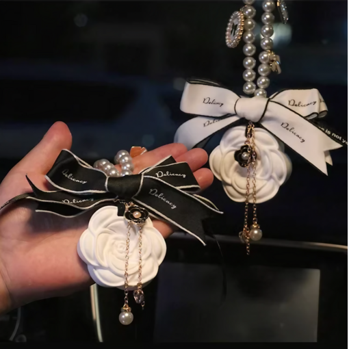 차량용 러블리 플라워 진주 리본 장식 팬던트