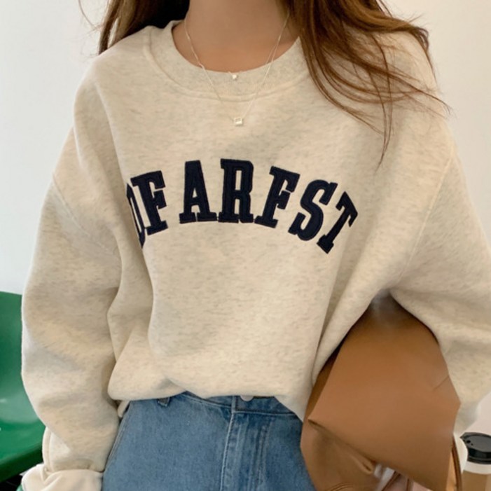 더플로우커머스 여성용 툭 입는 자수 레터링 루즈핏 맨투맨