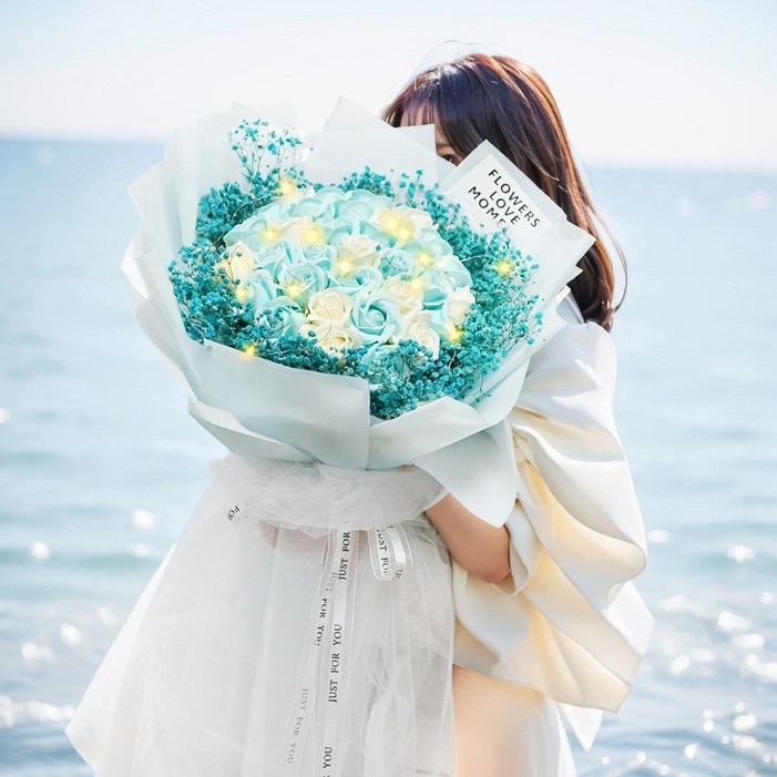 다 잘될꺼야 아르띠콜로 LED 장미 안개꽃 대형 꽃다발, 블루