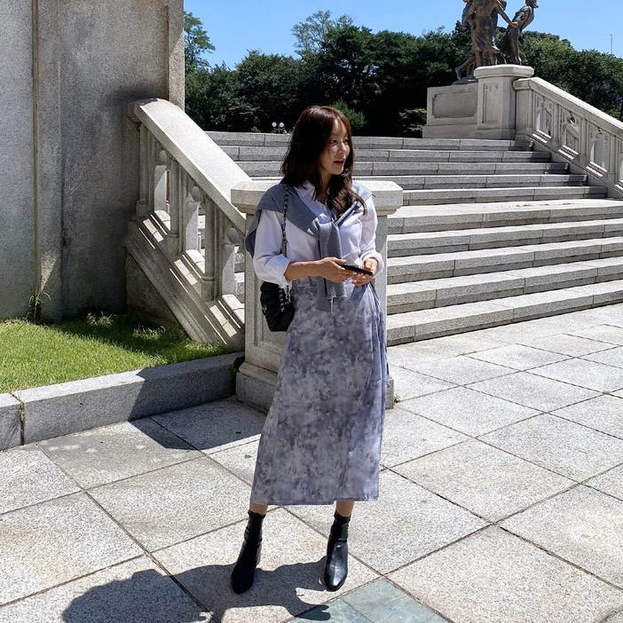 린다샵 엘르쉐 플라워 나염 스트랩 플레어 뒷밴딩 롱스커트 cpsk6718k48