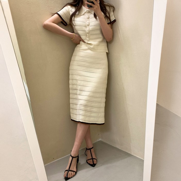 페이퍼먼츠 펀칭 스트라이프 버튼 니트 투피스 세트 10429