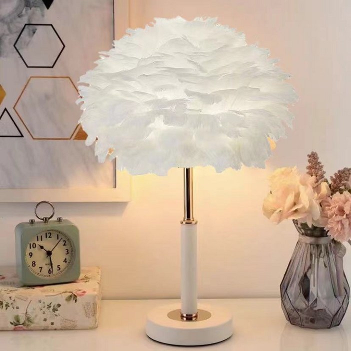 쉔 천연 깃털 로맨틱 유럽풍 홈 데코레이션 거위깃털 장식 침실 협탁 led 스탠드 수면 무드등