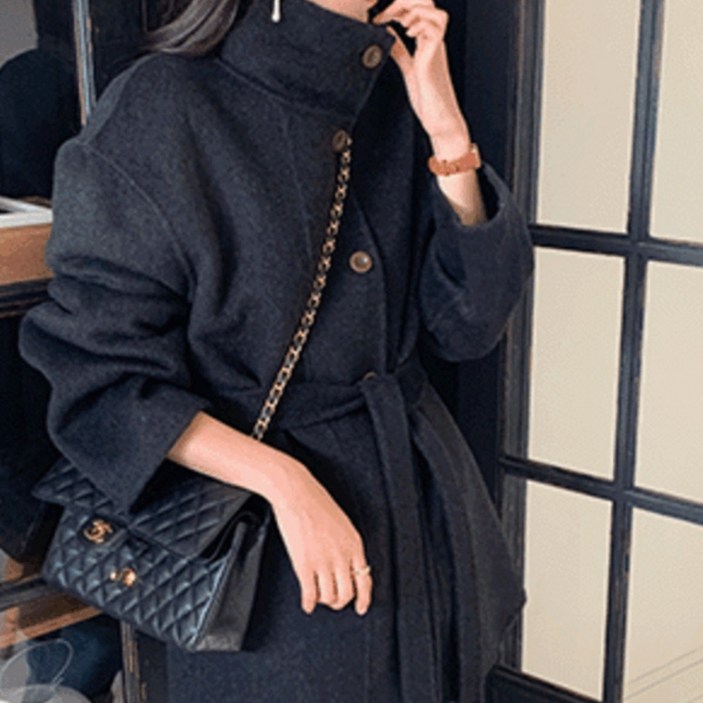 루어스룸 레닉스 하이넥 하프 핸드메이드 벨트 코트