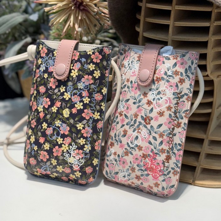 써스데이아일랜드 플라워 미니 크로스백 t246mbp131