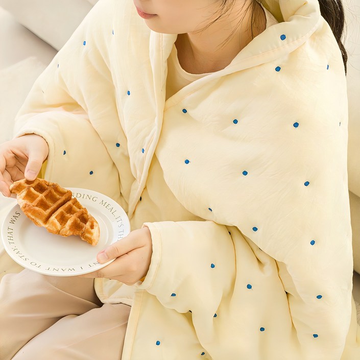 더자리 크리미워싱 웨어러블 자수 다운필 패딩 담요 더자리 크리미워싱 웨어러블 자수 다운필 패딩 담요