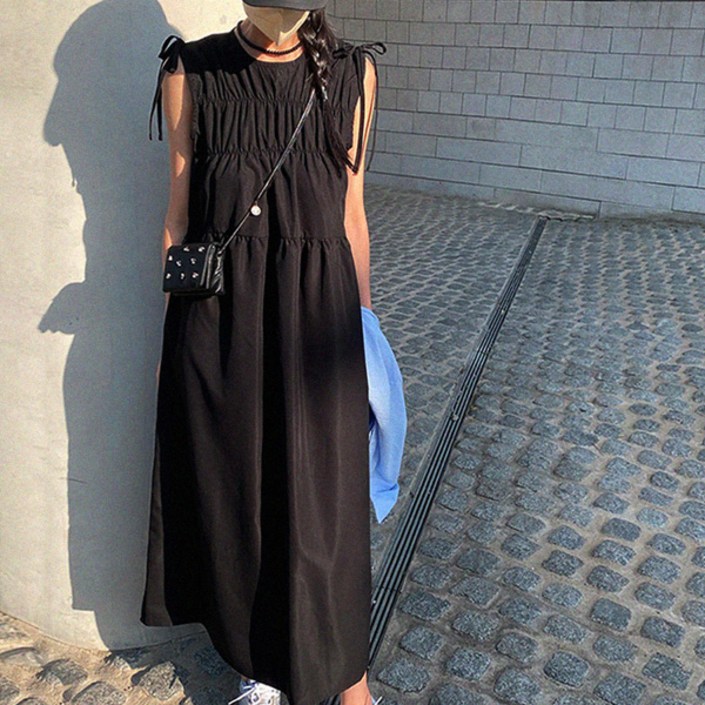 라라홀리 어깨리본 프릴 셔링 라운드넥 나시 롱 원피스