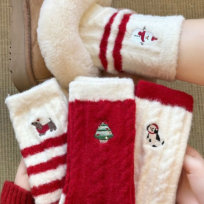 StarHome 2026년 새해 양말 두꺼운 플러시 소재로 크리스마스 내내 따뜻하게 지켜줘요 4켤레, 혼합