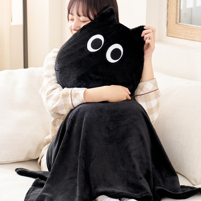 미뇽맨션 뚱냥이 블랭킷 쿠션 귀여운 검은 고양이 담요 세트 방한 한파 학교 학원 학생 수능