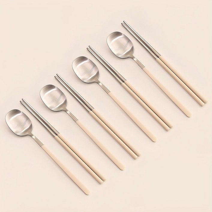 달팽이리빙 퀴진드마망 순수 4인 커트러리, 크림화이트, 숟가락 4p  젓가락 4p, 1세트