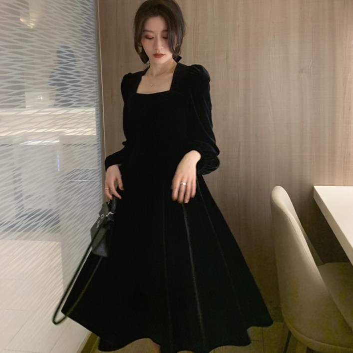 엘쏘 시크 블랙 벨벳 롱 원피스 엘쏘 시크 블랙 벨벳 롱 원피스