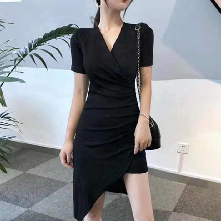 구디프 브이넥 언발 셔링 포인트 미니 반팔 원피스