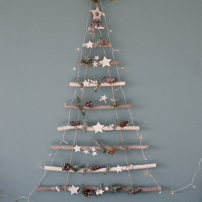 하프벽트리 크리스마스모빌 크리스마스지네전구 솔방울 소