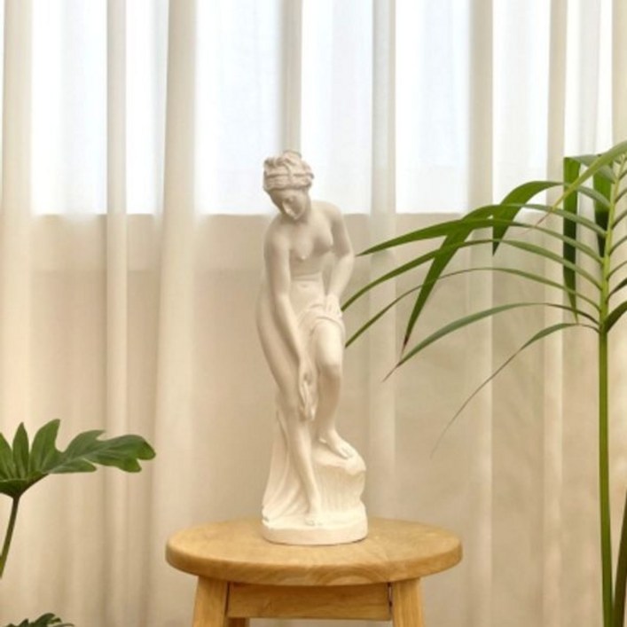 카페 감성 오브제 조각상 목욕하는 여인 석고상 카페 감성 오브제 조각상 목욕하는 여인 석고상