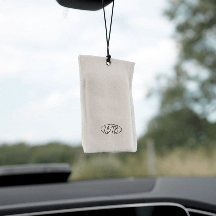 (화이트) 로더톰버 고급 차량용 룸미러 석고 방향제, 드레브(DE REVE), 1개