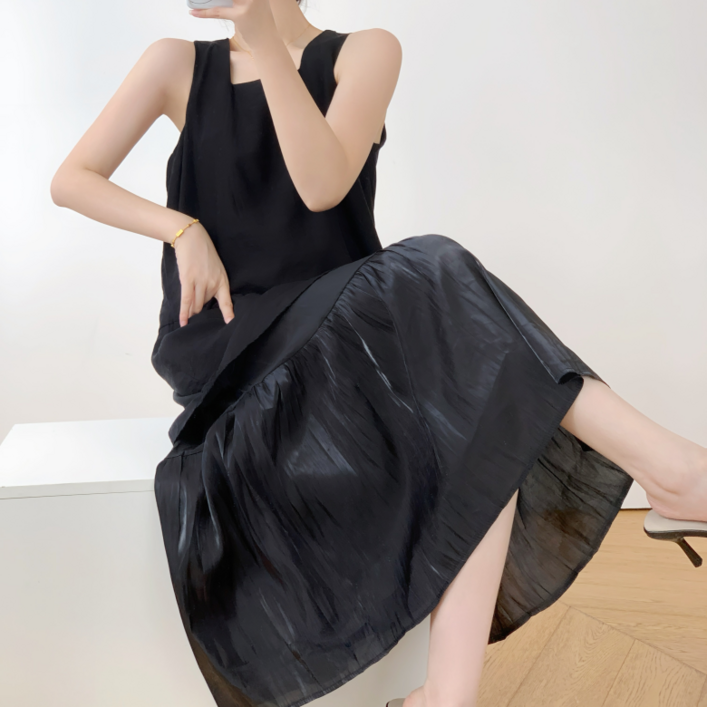 르코앤드라코 여성 캐주얼 민소매 스퀘어넥 디자인 미디 원피스