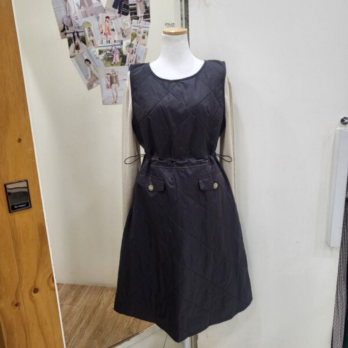 무자크 퀼팅 민소매원피스MO8WOP01YS