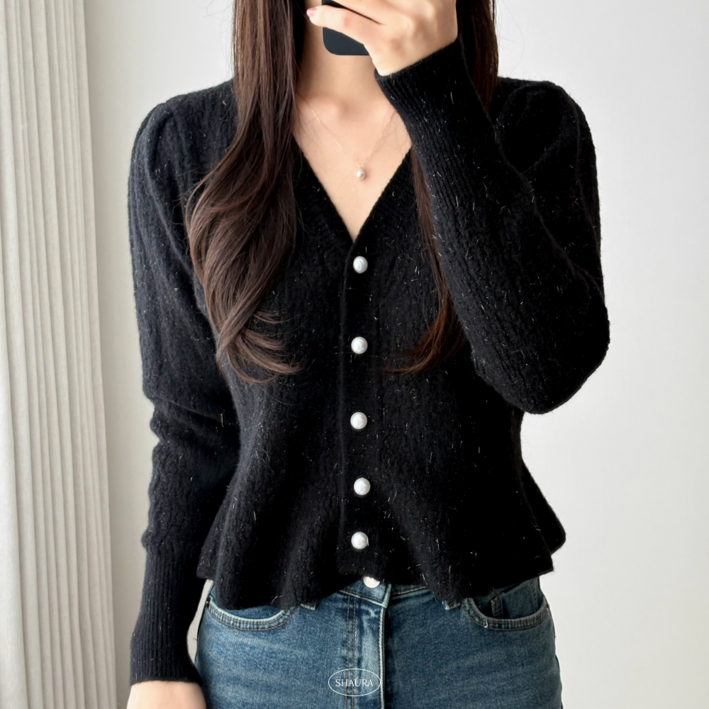 샤우라 부드러운 캐주얼 브이넥 진주 스웨터 긴팔