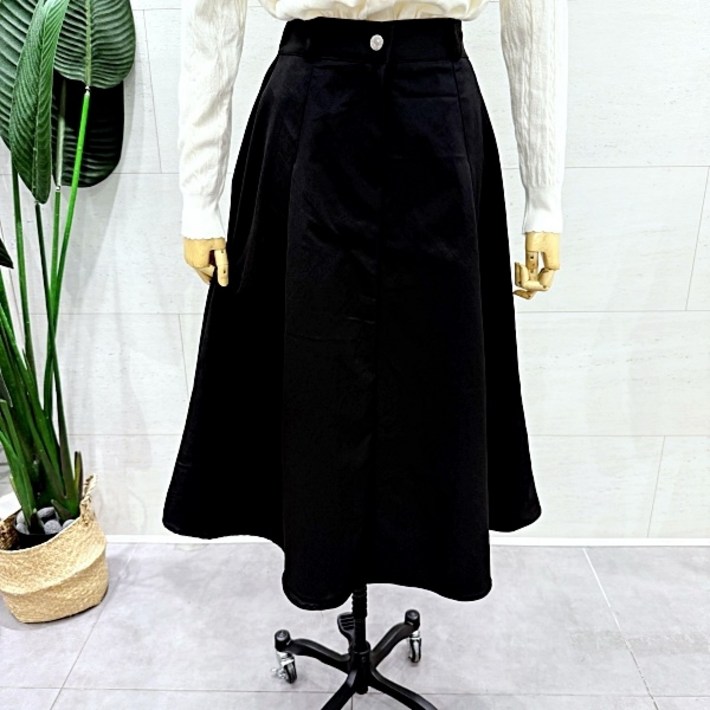 에잇컨셉 탄탄 앞 단추 스커트 C25J1FSK004