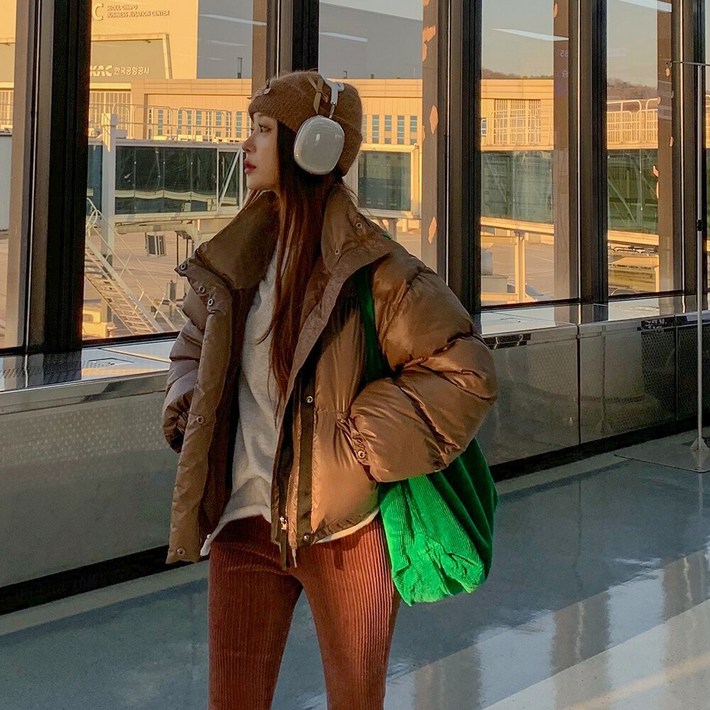 워너비뮤즈   진짜강추ㅠ핏보장 무광 하이넥 루즈핏 숏 패딩