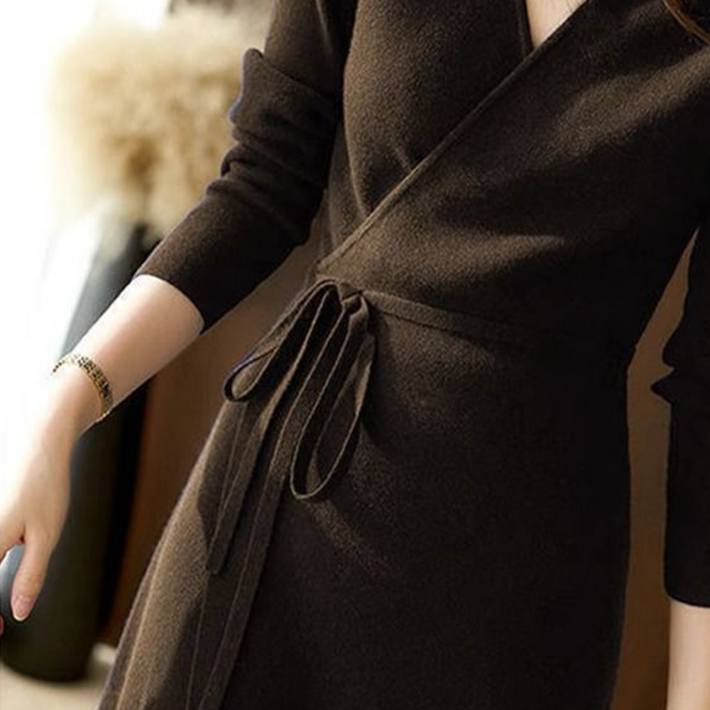 VVRR 여성 V넥 랩 스타일 드레스 슬림핏 고급스러운 분위기  패션 원피스 B0090907 B