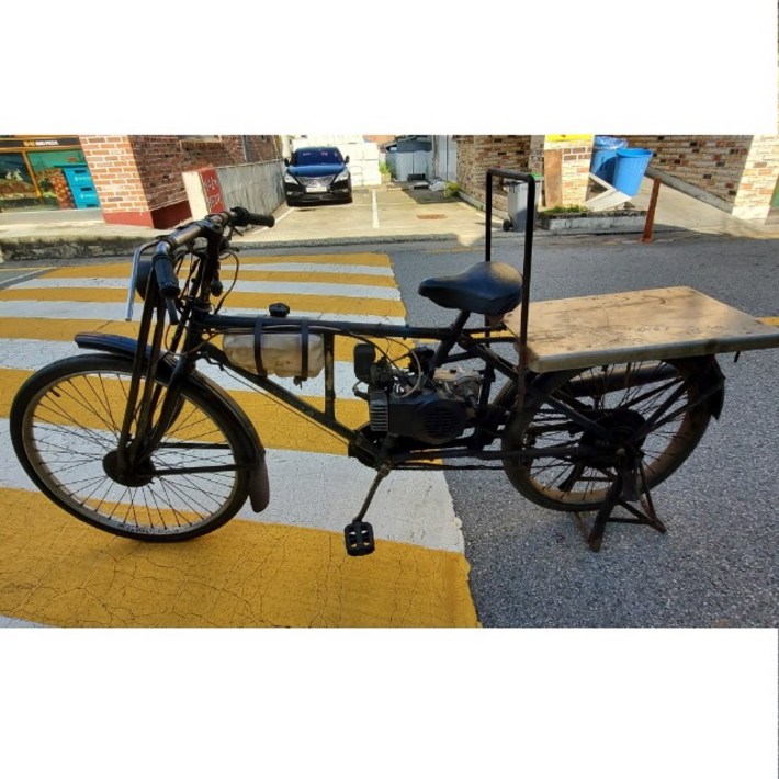 추억의 전시자료 . 모터달린 옛날 짐자전거  옛날 쌀집 짐자전거