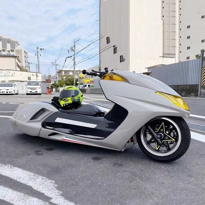 커스텀 250cc 오토바이 여행 스쿠터 야마하 튜닝 커스텀 250cc 오토바이 여행 스쿠터 야마하 튜닝