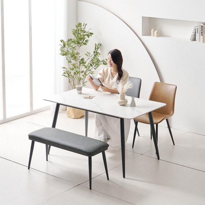 라로퍼니처 클래시 1400 포세린 통 세라믹 4인 식탁 세트 식탁의자2벤치1