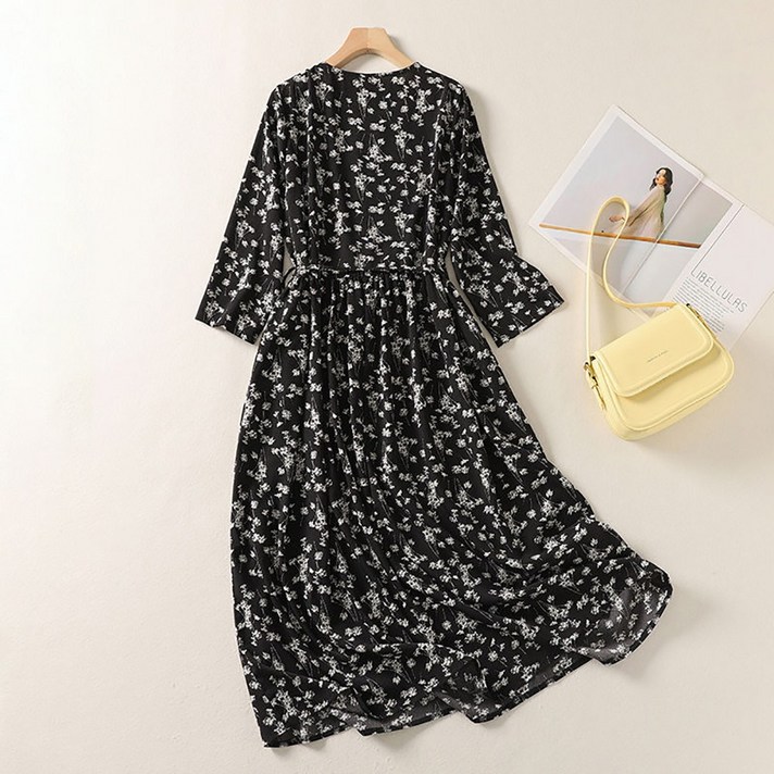 ROYALBELLE 여성 라운드넥 원피스 허리밴딩 빈티지한 7부소매 원피스 슬림핏 U0022621