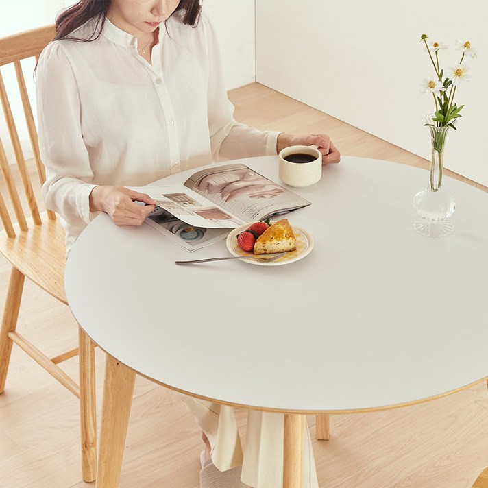 이노센트 엔젤라 900 원형 HPM 식탁 i100589 이노센트 엔젤라 900 원형 HPM 식탁 i100589