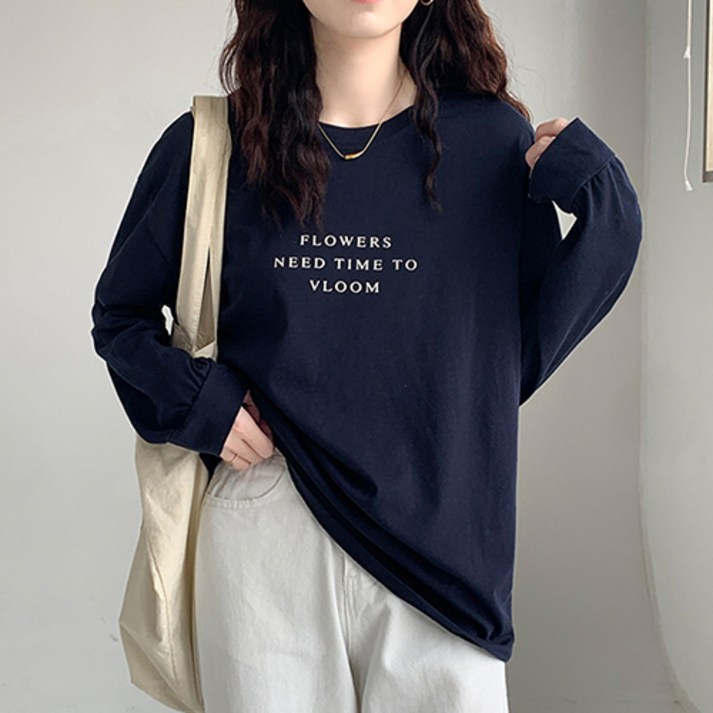 데일로엔 여성 라운드넥 레터링 긴팔티셔츠 데일로엔 여성 라운드넥 레터링 긴팔티셔츠