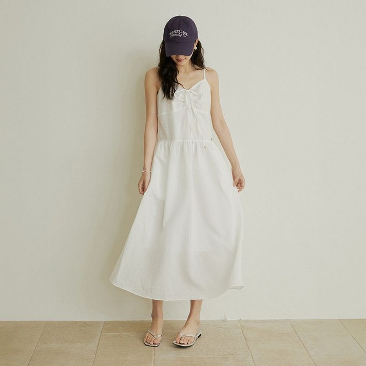 어다울 Front drawstring sleeveless long dress  white