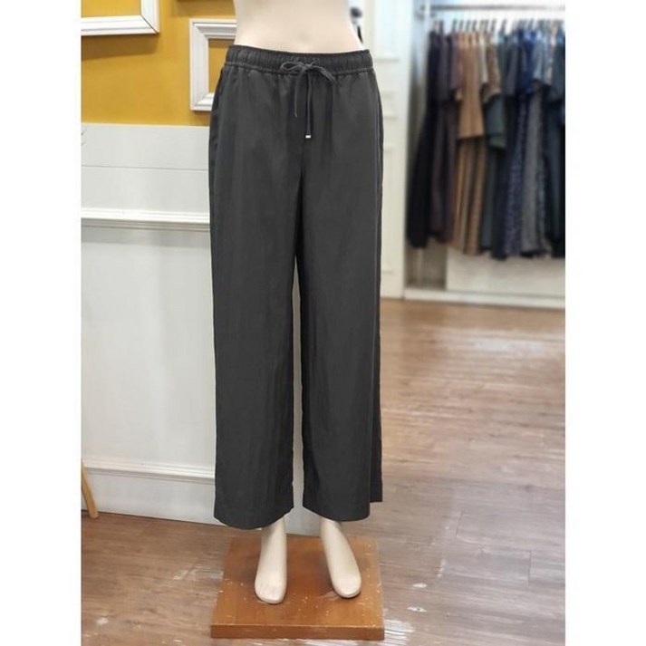 BCBG  세이브존01 캡틴 일자핏 통바지 B4C7P305