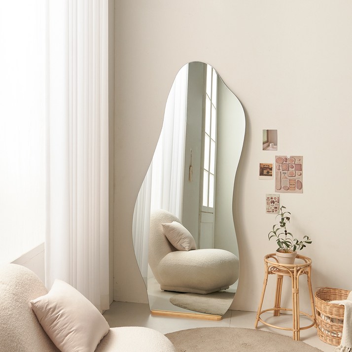 파로마 니나 비정형 노프레임 전신거울 800  받침대 방문설치