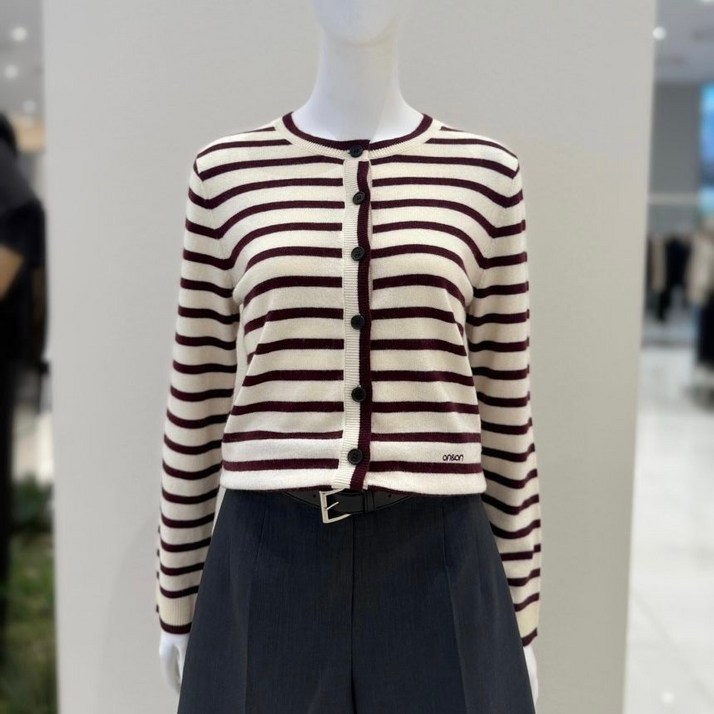 100정품 온앤온 여성 가디건 스트라이프 NJK5WD935 선물 고급 의류