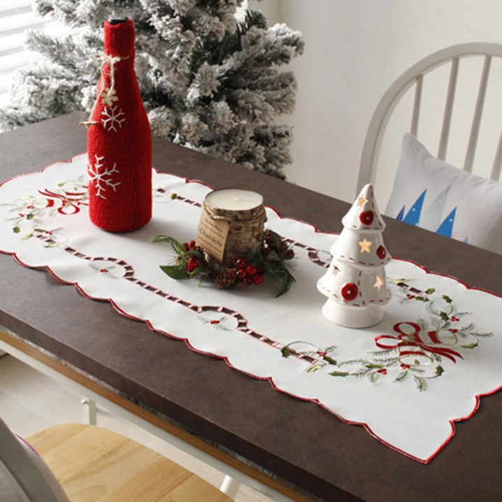 크리스마스 식탁 꾸미기 테이블 매트 및 러너