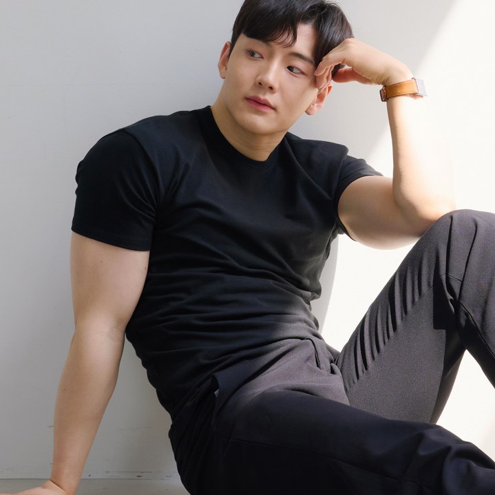 핵쿨남 남성용 머슬핏 반팔 라운드 티셔츠