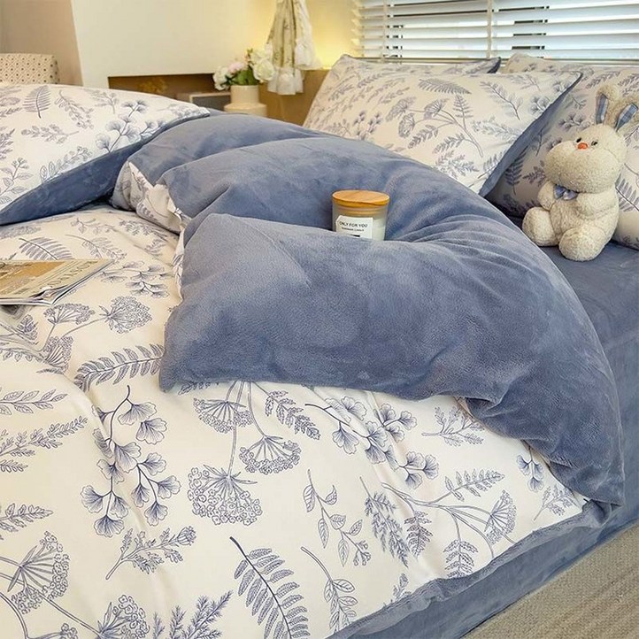 POMTOR 겨울 플라워 패턴 극세사 따뜻한 감성 침실용 스러운 피치스킨 소재의 부드러운 이불 커버