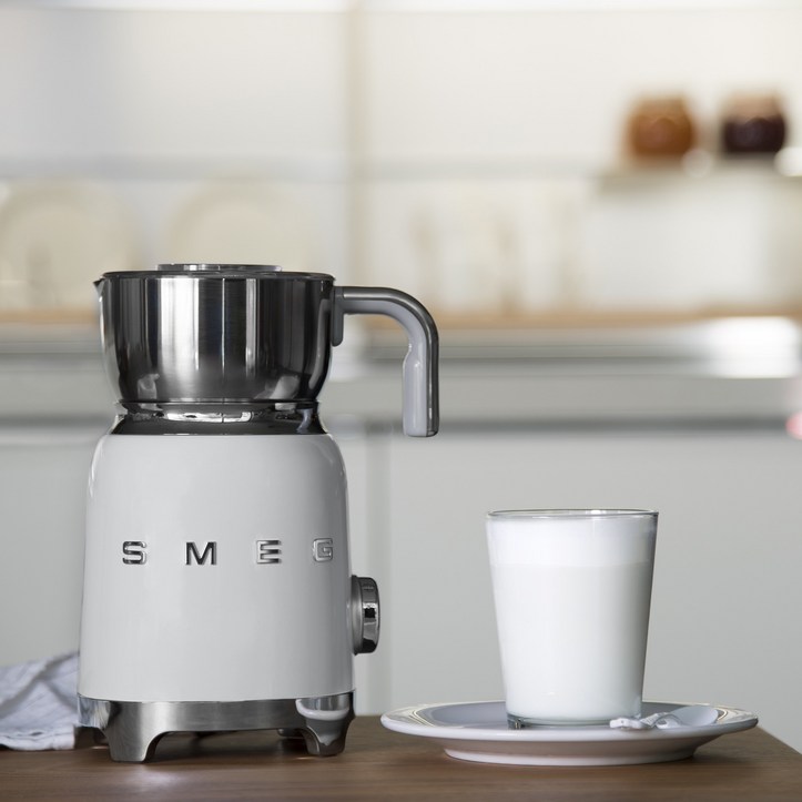 스메그 SMEG 50s 레트로 홈카페 우유거품기 7색상