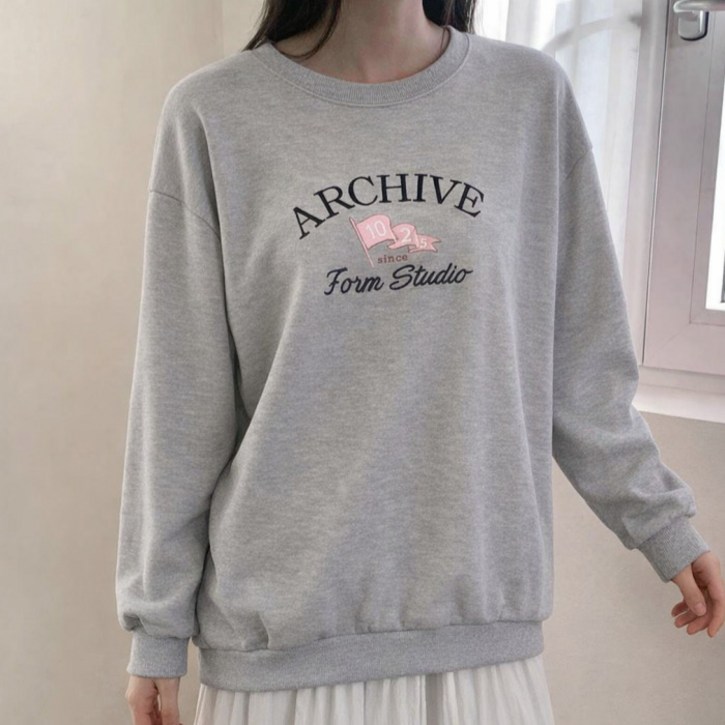 라라온 라운드넥 자수 긴팔 맨투맨 26TSP3711